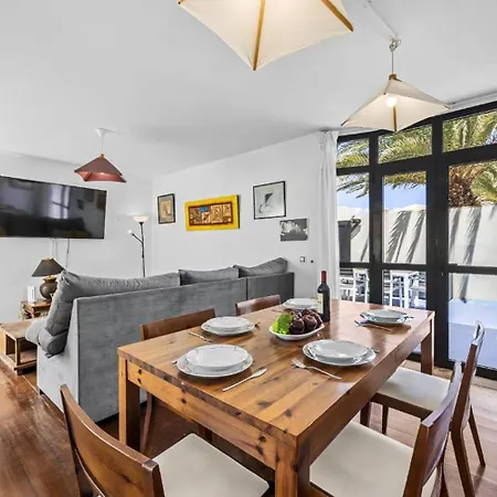 Paula * Costa Teguise