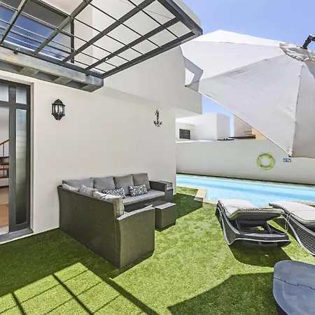 Paula فيلة كوستا تاغيسي